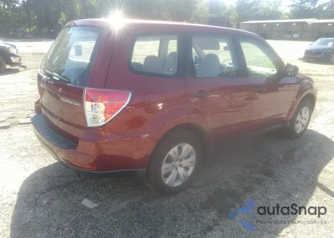 2010 Subaru Forester 2.5X z USA, uszkodzony, nr VIN JF2SH6AC6AG719079